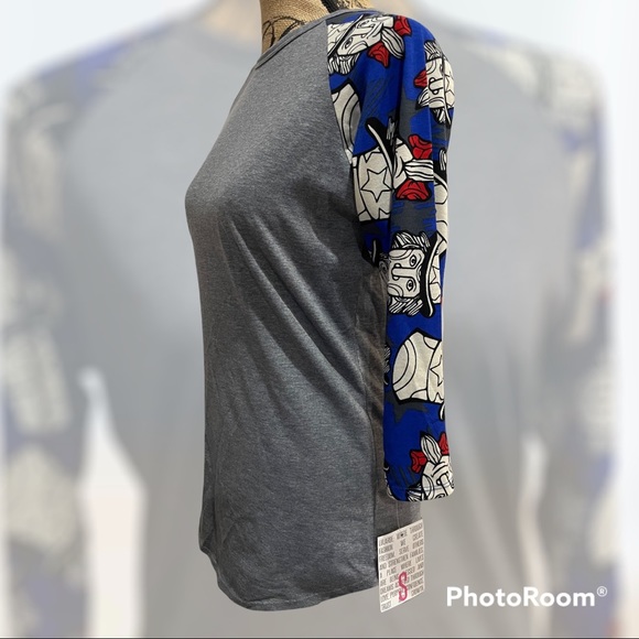 🌺 3/$15 NEW Lularoe Patriotic Randy Tee - Picture 2 of 5